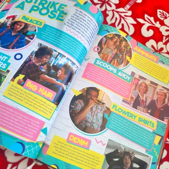 Stranger Things 2024 Ultimate Guide Hardcover Book UK Edition Graphic Novel - Picture 2 of 9